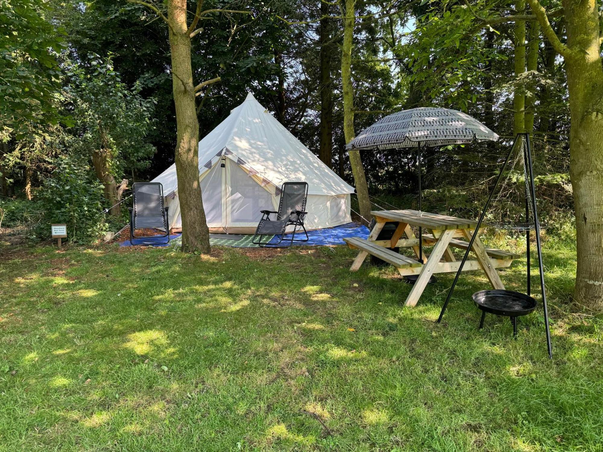 Spacious Bell Tent At Herigerbi Park Lincolnshire Villa Grantham Bagian luar foto